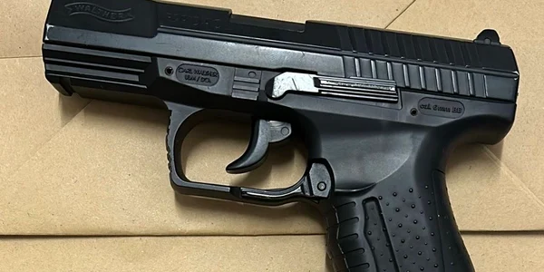 a agresat un tanar cu un pistol airsoft Foto Poliția Română  IPJ Mures jfif