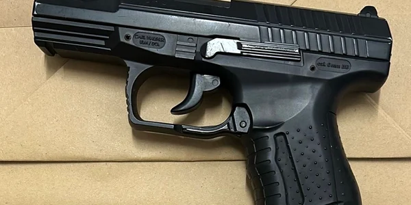 a agresat un tanar cu un pistol airsoft Foto Poliția Română  IPJ Mures jfif