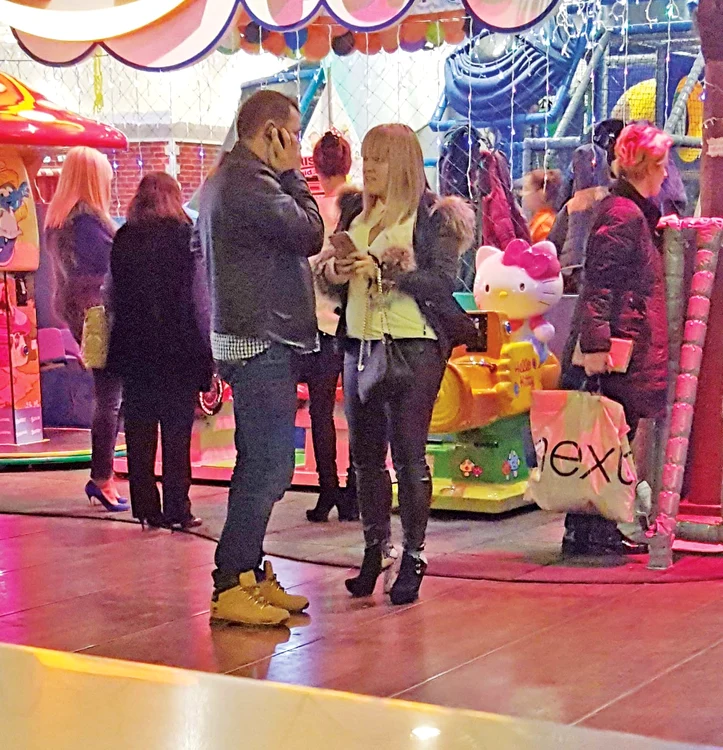 “Sosia” Elenei  era extrem de  încântată de poza făcută  