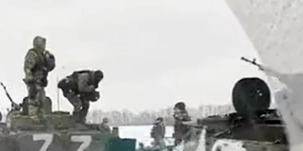Tancuri rusesti parte a Operatiunii Z în apropiere de granita Ucrainei FOTO East2West
