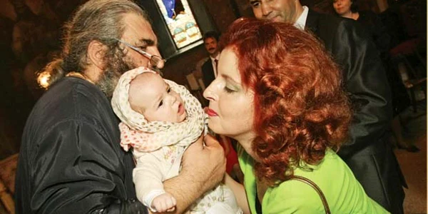 Alexia nu a plâns decât după ce a fost scoasă din cristelniţă 