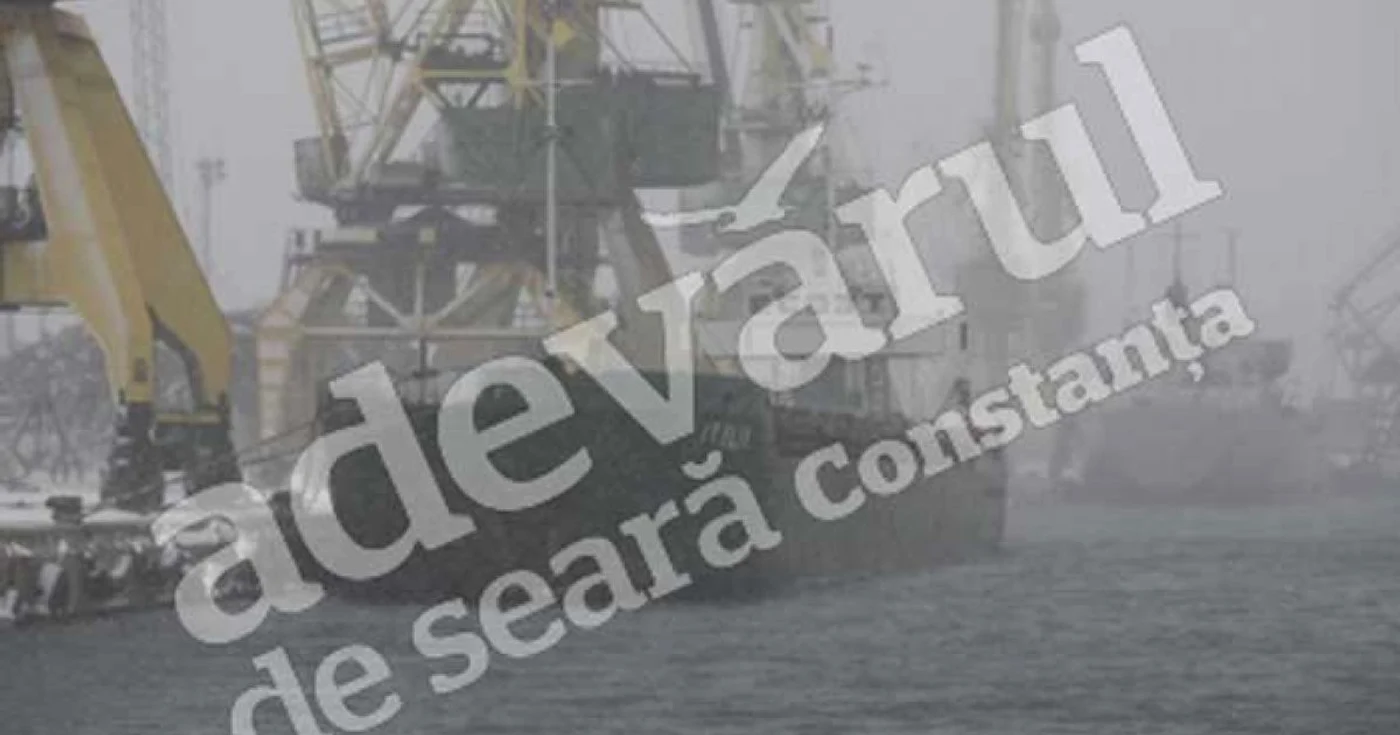 Activitatea portuară va fi reluată când vremea o va permite