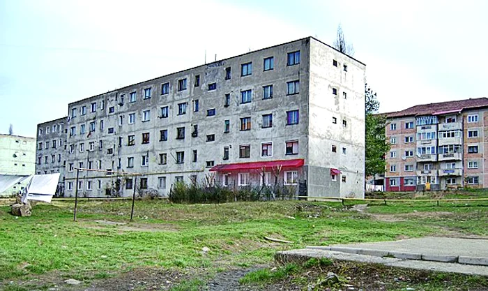 
    În acest bloc, Mihai Silviu îşi aducea victimele pentru a le filma  