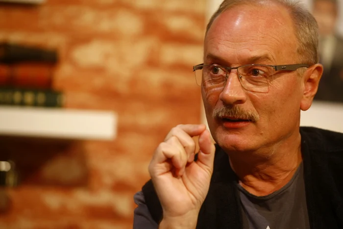 Toni Grecu face kilometri întregi prin pădurea Băneasafoto: BLITZ