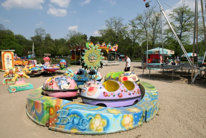 
    Prognoza meteo pentru următoarele două zile anunță că vremea va fi instabilă din punct de vedere termicfoto: Click!  