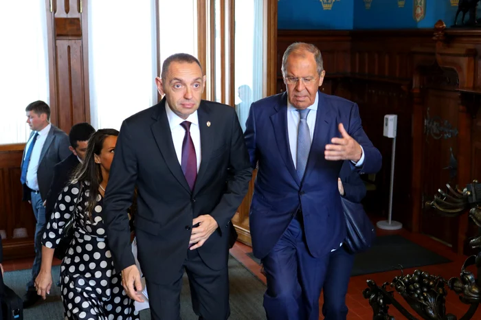 Aleksandar Vulin, alături de ministrul rus de Externe, Serghei Lavrov. FOTO EPA EFE