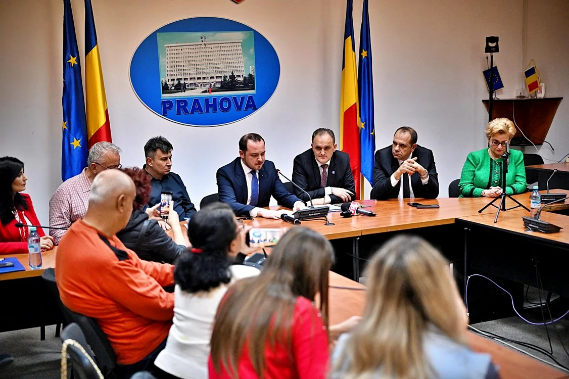 Alexandru Rogobete, la CJ Prahova. Foto Facebook/Alexandru Rogobete
