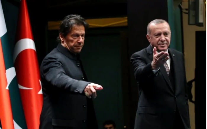 Premierul pakistane Imran Khan şi preşedintele turc Recept Erdogan