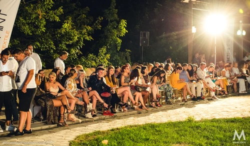 500 de invitaţi au participat la eveniment  jpeg