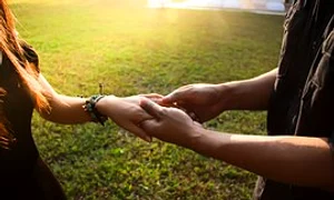 love each other 700771 180 jpeg