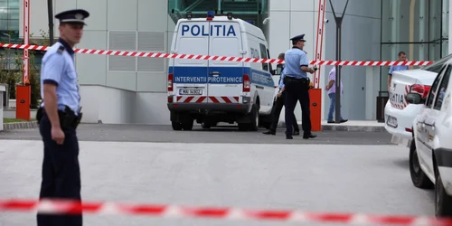 Alertă bombă în Promenada Mall Foto Florin Suler