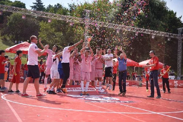 Bucuria victoriei la festivitatea de premiere