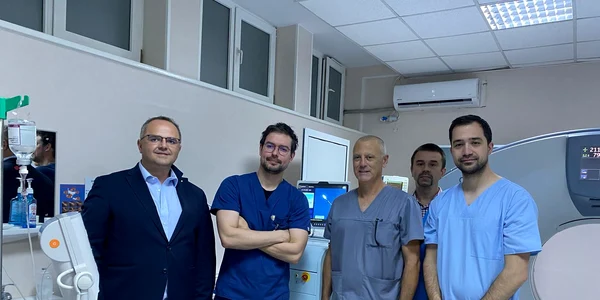 foto operatie în premiera spital Suceava jpg