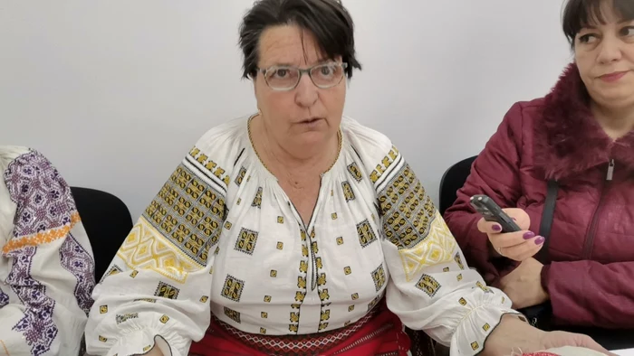 ia cusută de olga filip pentru ileana ciuculete - foto alina mitran