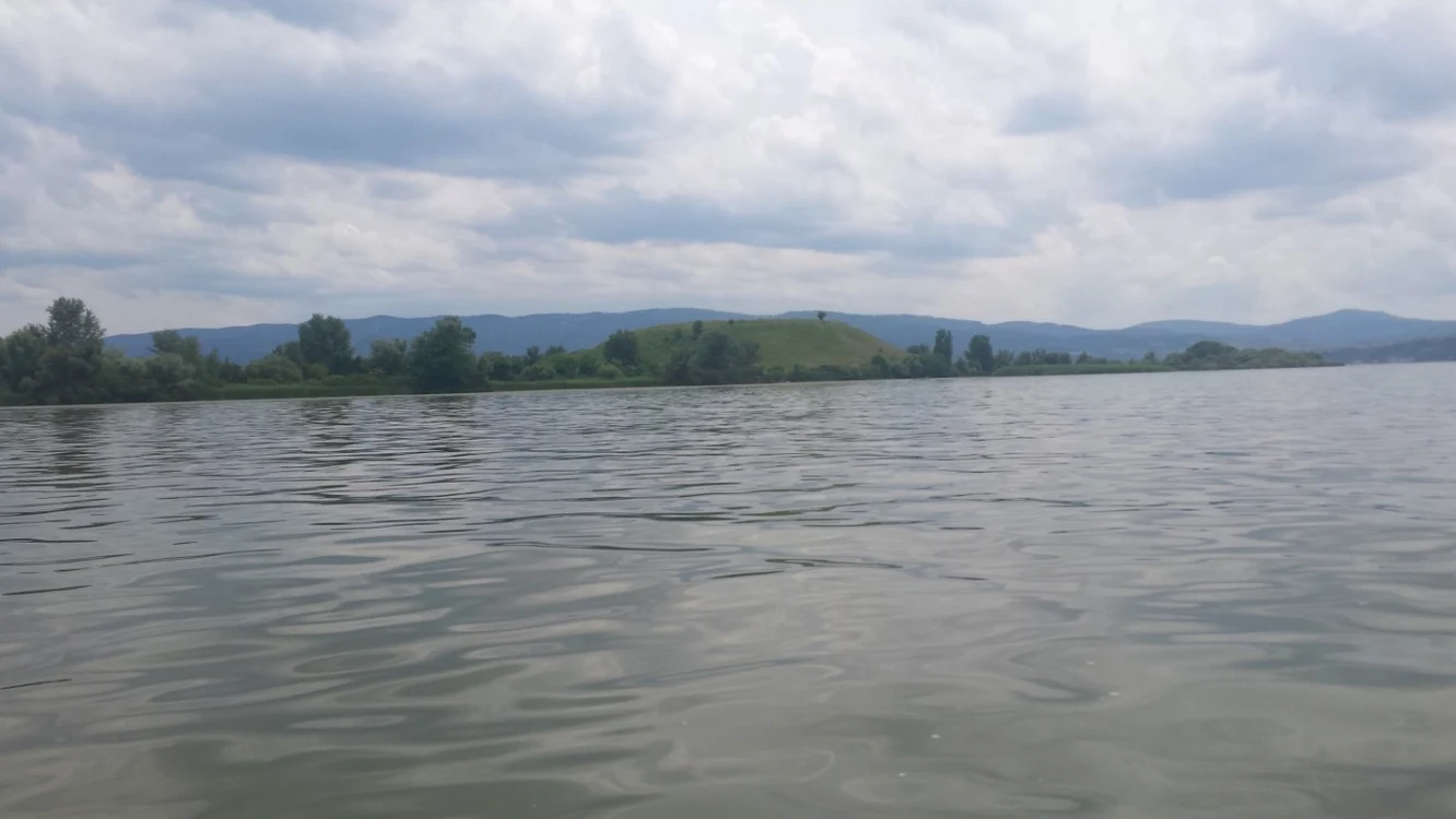 Paradisul de pe Insula Ostrov FOTO Ştefan Both