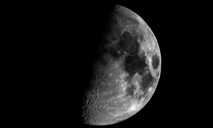 NASA a confirmat prezența apei pe fața vizibilă a Lunii jpeg