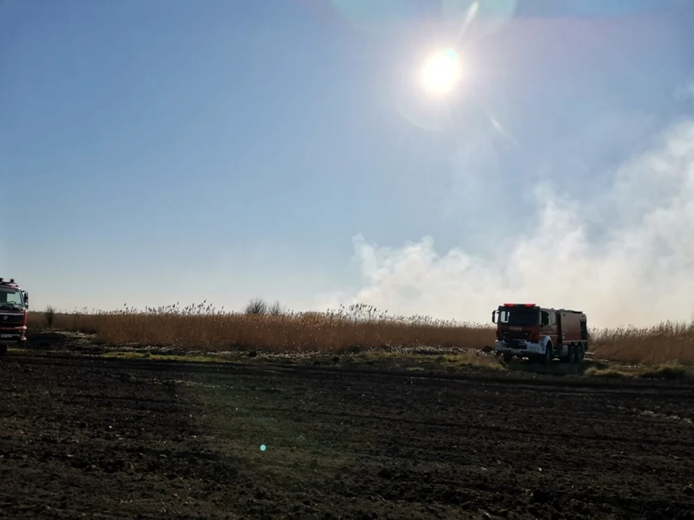 Acţiunea pompierilor de stingere a incendiilor FOTO ISU