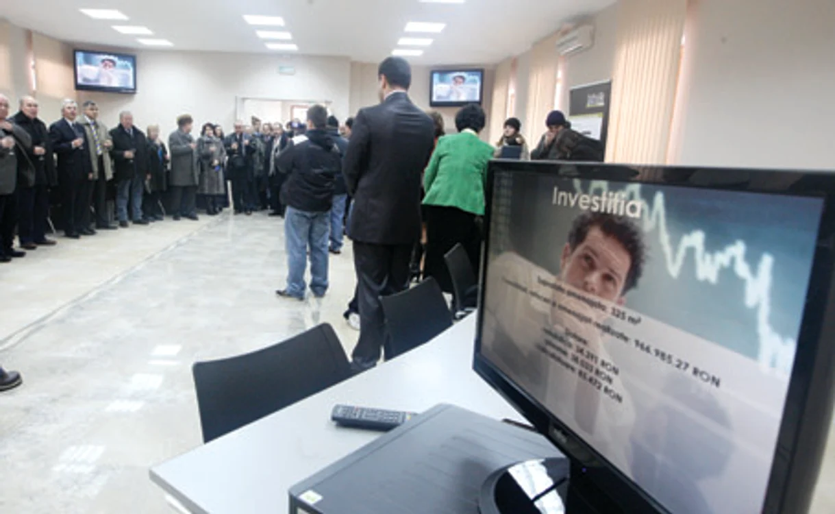 Tinerii vor trăi atmosfera marilor centre bursiere din lume