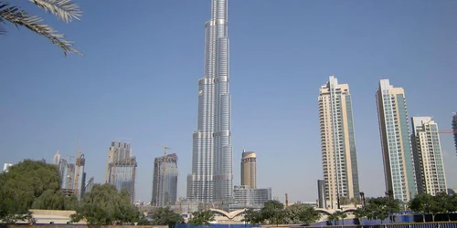 4 ianuarie - Inaugurare Burj Khalifa