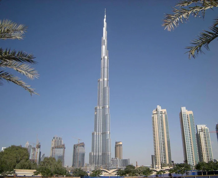 4 ianuarie - Inaugurare Burj Khalifa