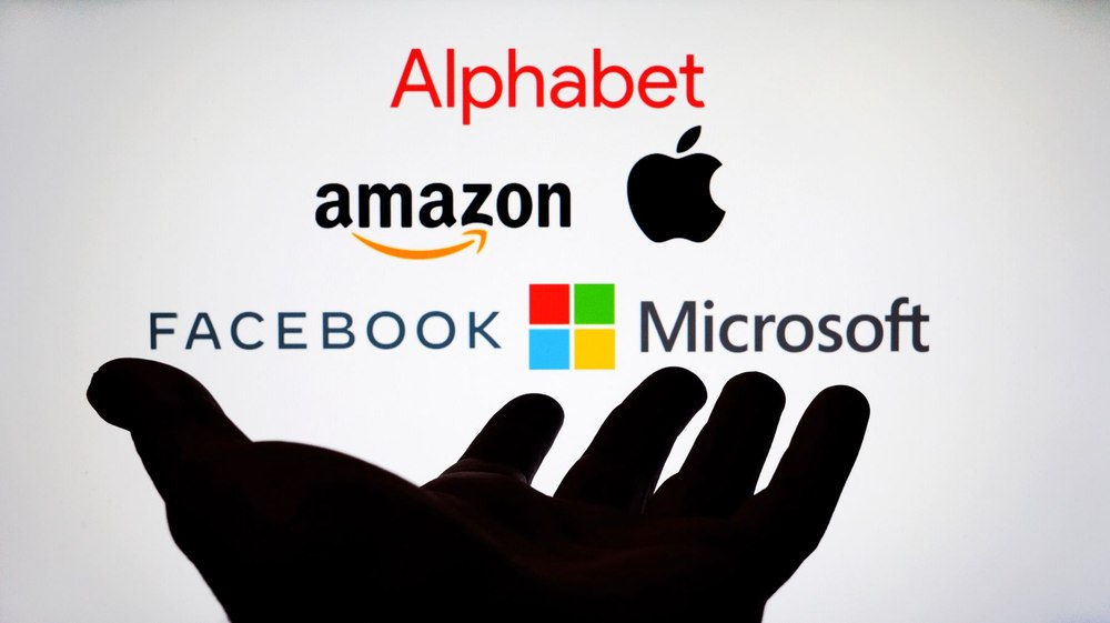Apple, Google și Meta, verificate pentru a se determina dacă respectă regulile privind piețele digitale