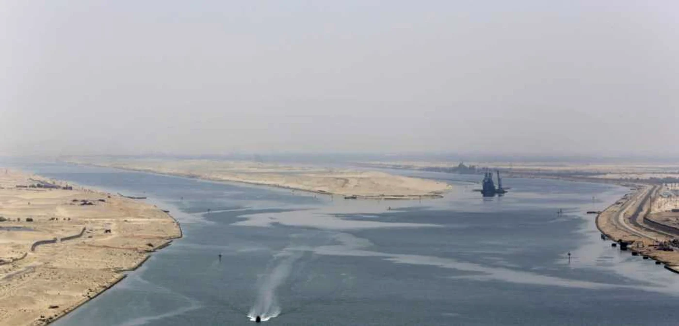 Egiptul a inaugurat ]n august 2015 o noua cale de navigare a Canalului Suez