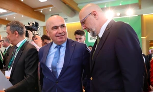 CONGRES UDMR Ilie Bolojan alături de Kelemen Hunor FOTO Inquam / Simion Tataru 