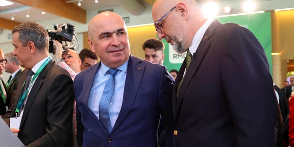 CONGRES UDMR Ilie Bolojan alături de Kelemen Hunor FOTO Inquam / Simion Tataru 