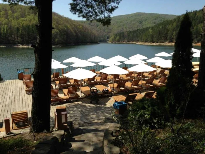 Ponton Casa Baraj valiug crivaia