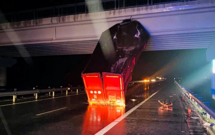 Accident pe Autostrada A1. Foto: DRDP Timişoara.