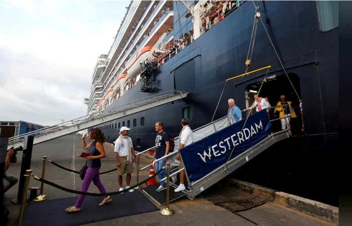 Pasagerii de pe nava Westerdam au debarcat în Cambodgia