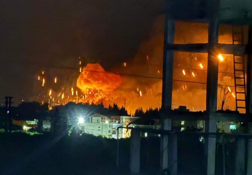 Umilire pentru Putin. O bază aeriană rusă din Siria ar fi fost distrusă într-un atac israelian cu rachete