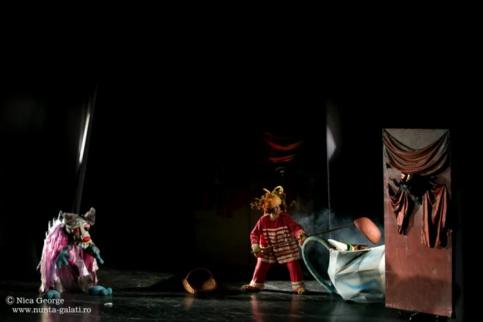 Basmul ”Jack şi fasolea fermecată” pus în scenă de actorii de la Dramatic Foto: Teatrul Dramatic