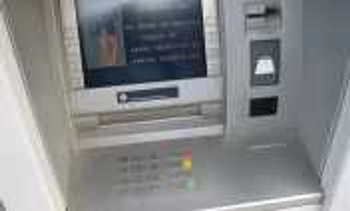 Bancomatele sunt şi ele ţintele infractorilor