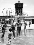 Ștrandul Obor în perioada interbelică. Imagine din arhiva fotografică a Muzeului Municipiului București.  