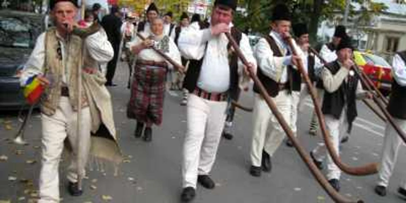 Buciumaşii vor da o notă aparte festivalului.