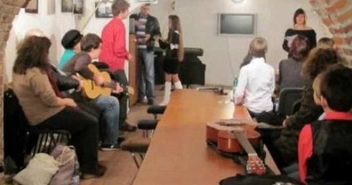 Scena festivalului va fi Salonul Medieval al Casei de Cultură Traian Demetrescu