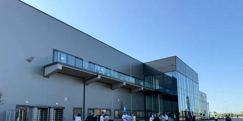 poza buna Fabrica VAT Romania VGP Park Arad jpg