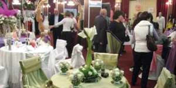 Tot mai mulţi reşiţeni îşi doresc nunţi restrânse, la care să invite doar prietenii şi familia