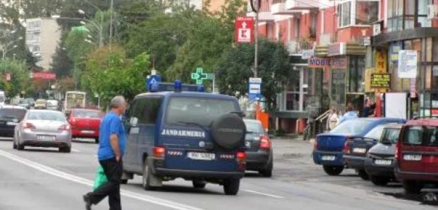 Și pietonii sunt amendați de polițiștii de la circulație