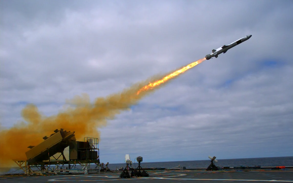 MApN va achiziţiona baterii de rachete de coastă de ultimă generaţie FOTO U.S. Navy /Mass Communication Specialist 2nd Class Zachary D. Bell