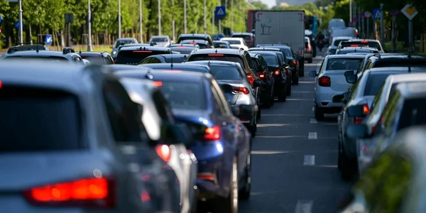 masini de marfa in trafic jpg