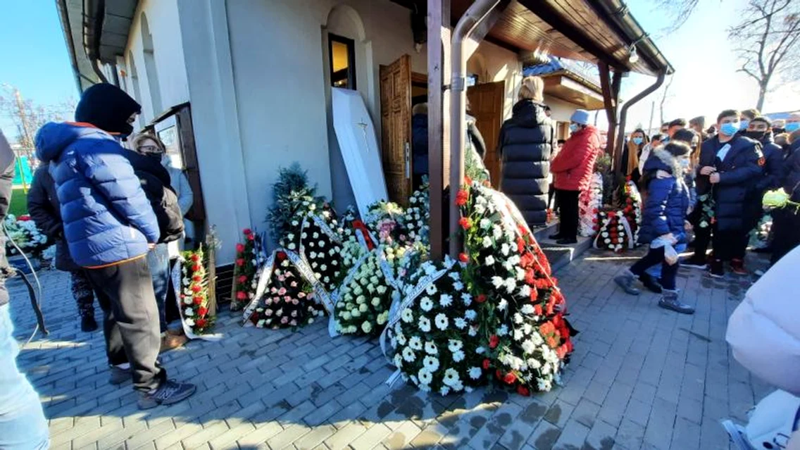 raisa inmormantare jpg