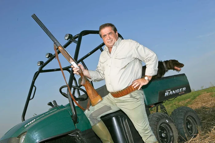 
    Ioan Niculae, 1,1 miliarde euro  