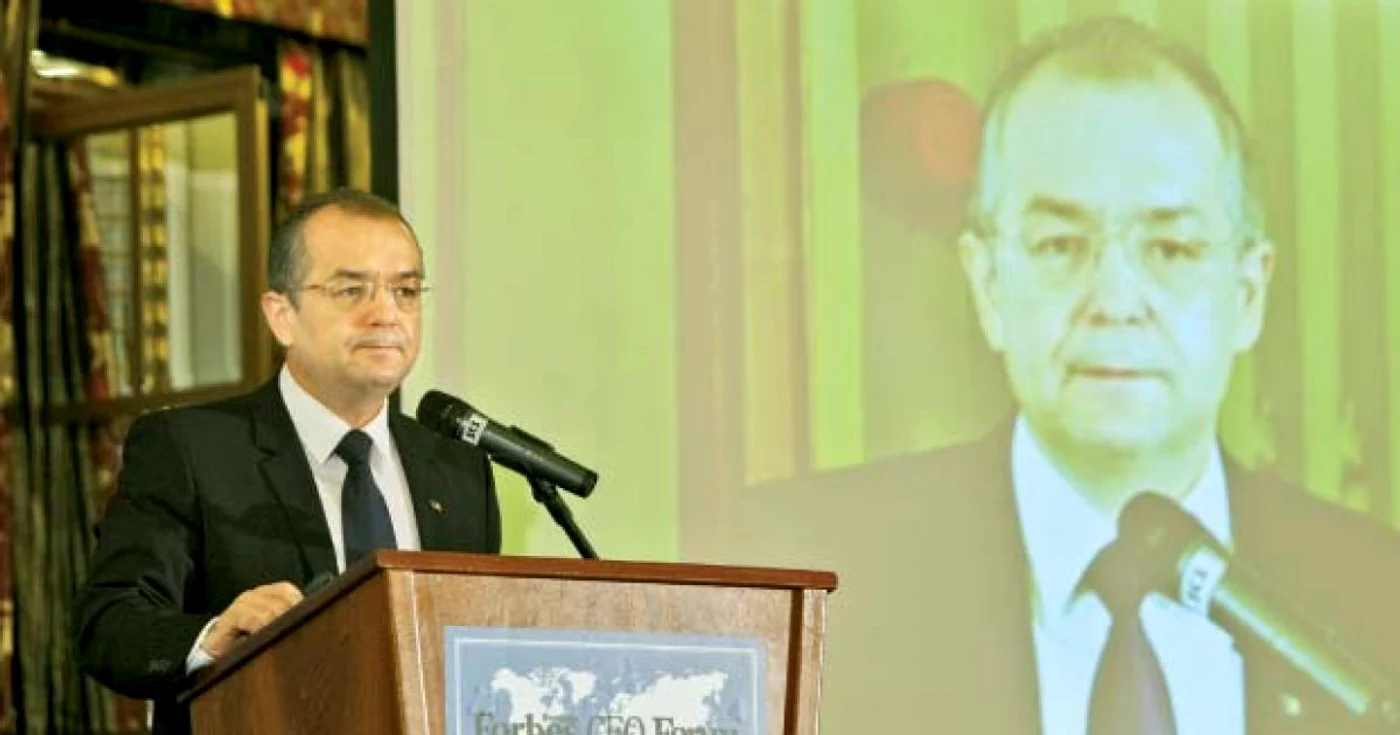 Emil Boc, premierul României, crede că prioritizarea investiţiilor este esenţială  
