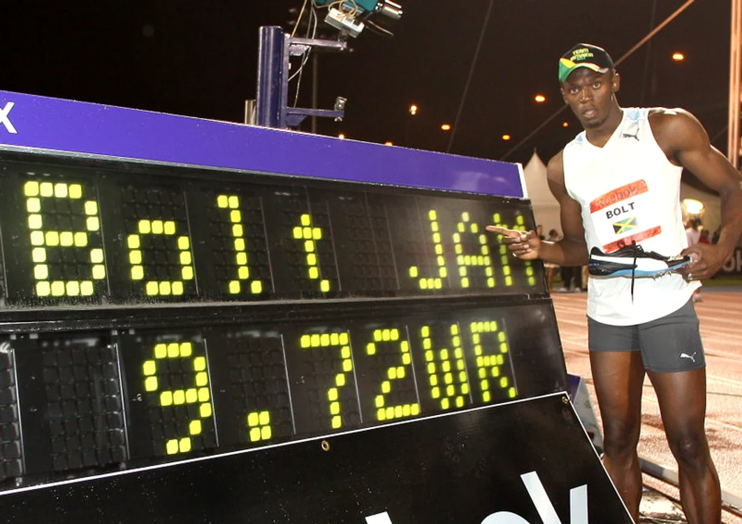
    Bolt nu are rival la probele de 100 şi 200 de metri  