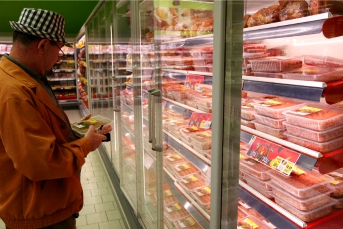 Produse româneşti în supermarketuri: proiect a fost adoptat marţi de SenatFoto: Eduard Enea