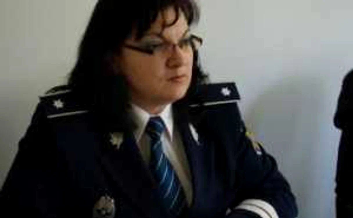Botoşani: Autoturism cu numere provizorii expirate identificat în trafic de către poliţiştii botoşăneni