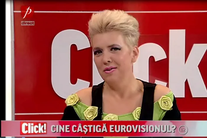 Prestaţia Paulei Seling si a lui Ovi a fost dezbătută de invitată impreună cu cei doi prezentatori Foto Prima Tv