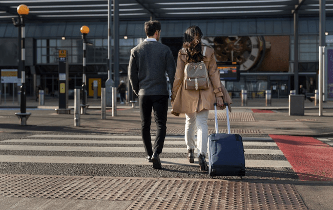 Mai merită să revii în România în 2027? Dilema unei românce din Irlanda, cu soț german și 30.000 de euro puși deoparte